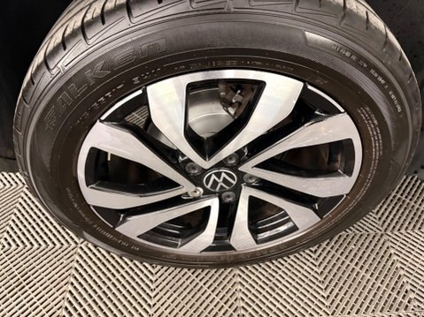 Volkswagen T-Roc 1.5 TSI EVO Active DSG Euro 6 (s/s) 5dr 41