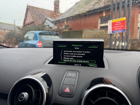 Audi A1 TDI S LINE 19