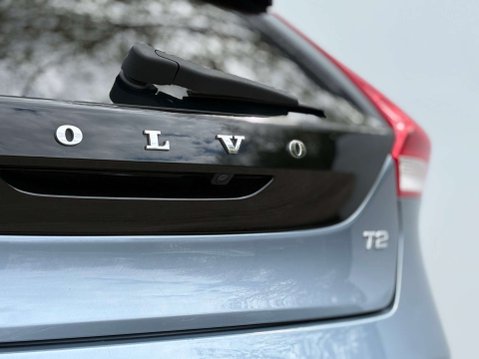 Volvo V40 2.0 V40 R-Design Edition T2 5dr 45