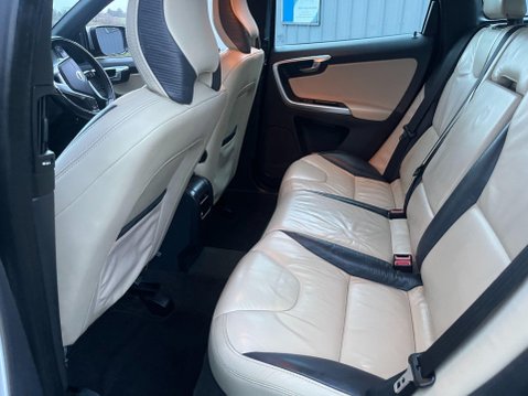Volvo XC60 2.4 D5 R-Design Nav Geartronic AWD Euro 5 5dr 35