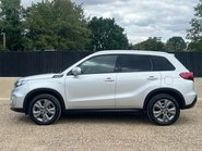 Suzuki Vitara SZ-T BOOSTERJET MHEV 6