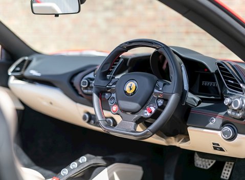 Ferrari 488 Spider 13