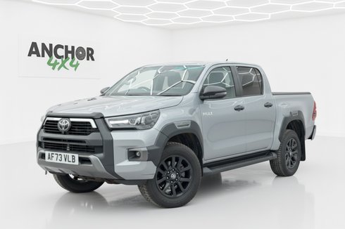 Toyota Hilux Invincible X [SOLD CR] AUTO | Camera | Nav | 2.8 LT | Euro 6 | No VAT| SEL