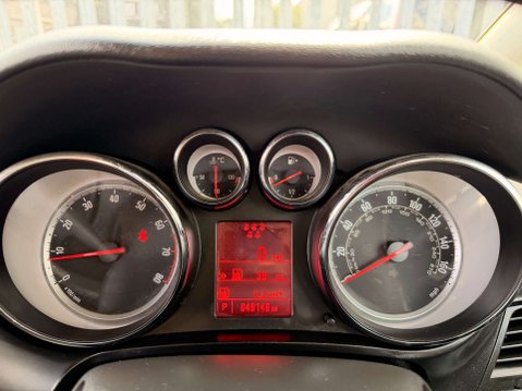 Vauxhall Zafira 1.4 Zafira Tourer SRi T Auto 5dr 38