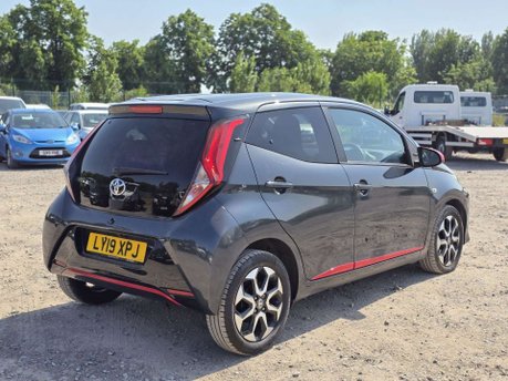 Toyota Aygo 1.0 VVT-i x-trend Funroof 5dr Petrol x-shift Euro 6 (71 ps) 8