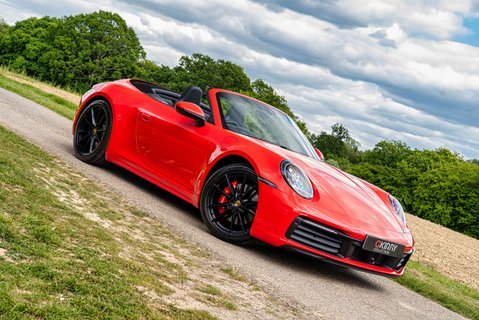 Porsche 911 Carrera S PDK 19