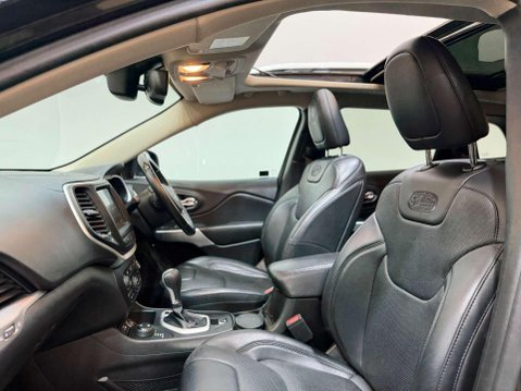 Jeep Cherokee 2.2 MultiJetII Overland SUV 5dr Diesel Auto 4WD Euro 6 (s/s) (200 ps) 22