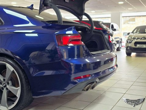 Audi A5 2.0 TDI 40 Black Edition S Tronic quattro Euro 6 (s/s) 2dr 44