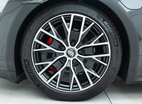 Porsche Taycan 4S Cross Turismo 28