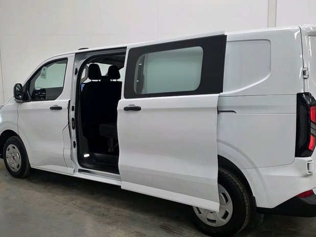 Ford Transit Custom Transit Custom 300L2 H1 2.0 EcoBlue 136ps Double Cab Van Trend 12