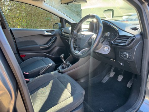 Ford Fiesta 1.0T EcoBoost Zetec Hatchback 5dr Petrol Manual Euro 6 (s/s) (100 ps) 6