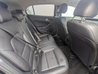 Mercedes-Benz GLA GLA200 SE 16