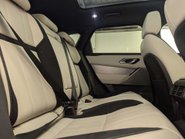 Land Rover Range Rover Velar 3.0 Range Rover Velar R-Dynamic HSE D300 Auto 4WD 5dr 51