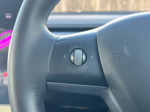 Tesla Model 3 LONG RANGE AWD 23