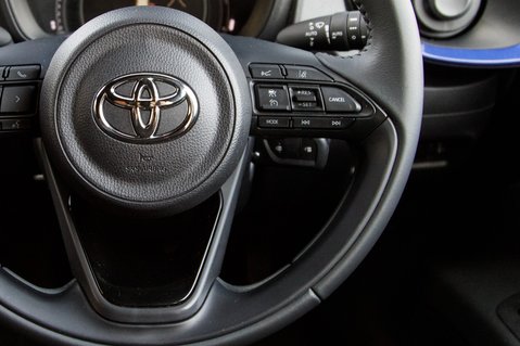 Toyota Aygo X VVT-I EDGE 19