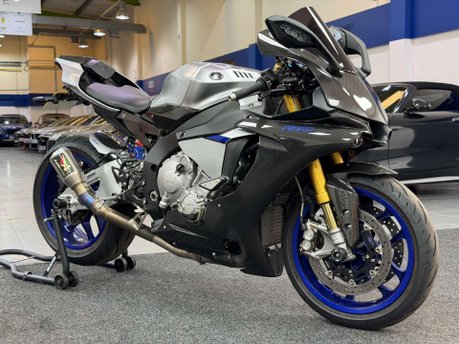 Yamaha R1M 1000 Super Sports Petrol Manual (200 ps)