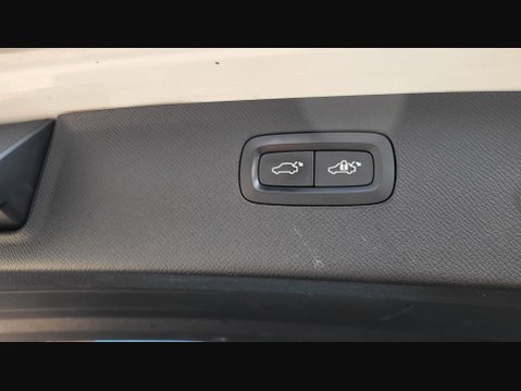 Volvo XC90 D5 POWERPULSE R-DESIGN PRO AWD 25