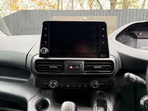 Peugeot Partner BLUEHDI PROFESSIONAL PREMIUM L1 17