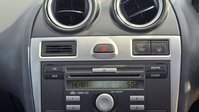 Ford Fiesta 1.25 Zetec Climate Hatchback 5dr Petrol Manual (142 g/km, 74 bhp) 22