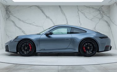 Porsche 911 Carrera 4 GTS (992.2) 5