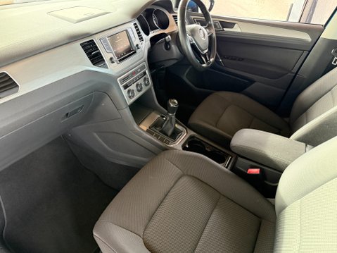 Volkswagen Golf SV SE TSI 16