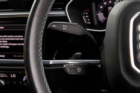 Audi Q3 TFSI S LINE BLACK EDITION 17