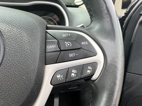 Jeep Cherokee 2.2 MultiJetII Limited SUV 5dr Diesel Auto 4WD Euro 6 (s/s) (200 ps) 22
