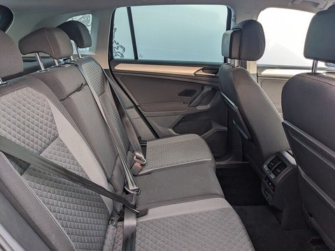 Volkswagen Tiguan SE NAV TDI BMT 27