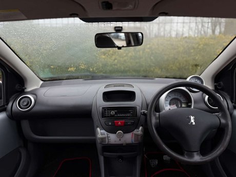 Peugeot 107 1.0 107 Urban Move 3dr 14