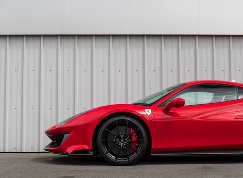 Ferrari 488 Pista 31