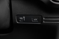 Volvo XC40 B4 R-DESIGN MHEV 15
