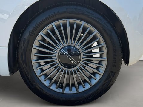 Fiat 500 87kW Icon 42kWh 3dr Auto 14