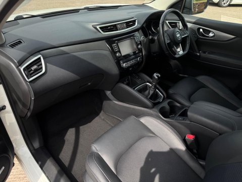 Nissan Qashqai 1.3 DIG-T Tekna Euro 6 (s/s) 5dr 20