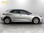 Toyota Corolla 1.8 VVT-h Icon Hatchback 5dr Petrol Hybrid CVT Euro 6 (s/s) (140 ps) 1 Owne 8
