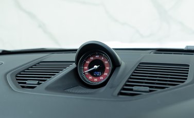 Porsche 911 Carrera GTS (992) 19