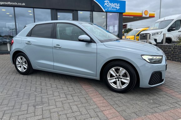 Audi A1 SPORTBACK 1.0 TFSI TECHNIK 7