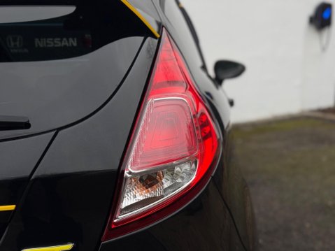 Ford Fiesta 1.6T EcoBoost ST-2 Euro 5 3dr 30