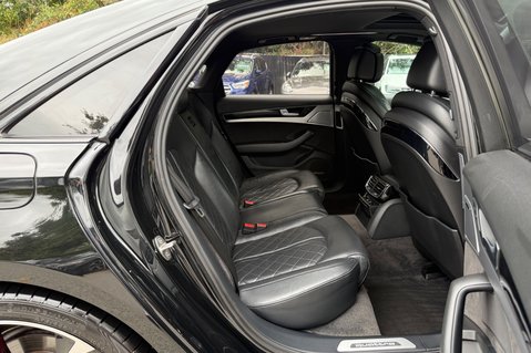 Audi A8 TDI QUATTRO BLACK EDITION -SUNROOF -BODYKIT -21 INCH ALLOYS -360 CAMERAS 18