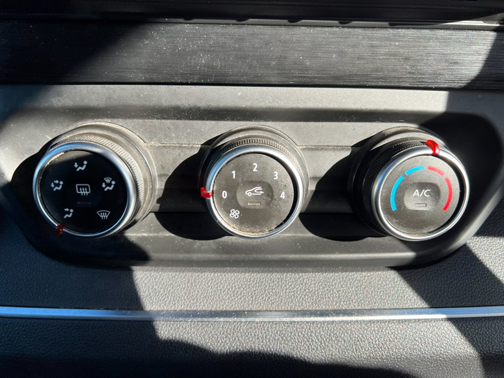 2022 Renault TraficLWB L2H1 Sport L130 Air Con Alloys Nav Sensors EURO 6 NO VAT — thumbnail 32 of 51