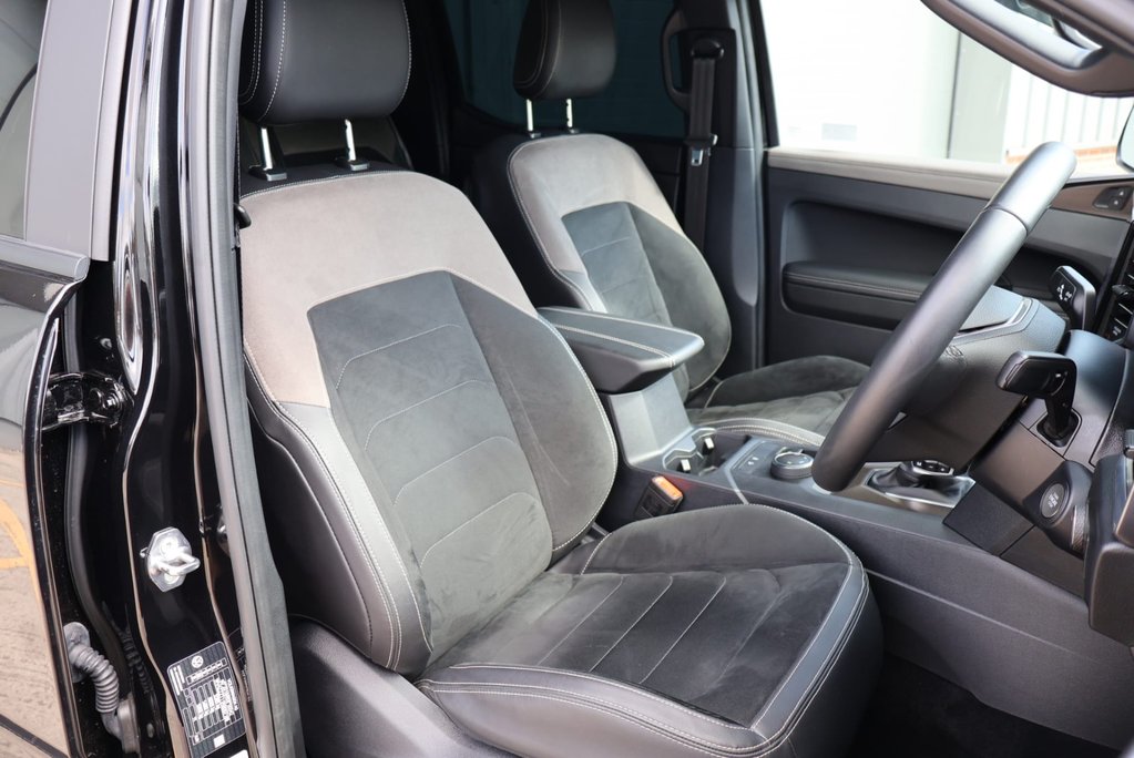 Volkswagen Amarok STYLE 4MOTION Full styling pack over 10k spend looks stunning  20