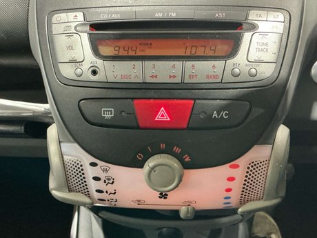 Toyota Aygo 1.0 Aygo Blue VVT-i Semi-Auto 5dr 7