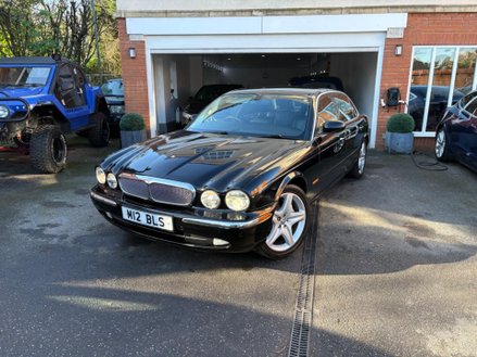 Jaguar XJ 4.2 Super LWB Saloon 4dr