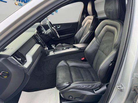 Volvo XC60 2.0 D4 R-Design Auto AWD Euro 6 (s/s) 5dr 53