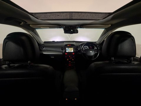Kia Sorento CRDI KX-3 SAT NAV 11