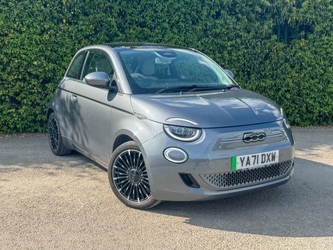 Fiat 500e La Prima 42kWh Hatchback 3dr Electric Auto (118 ps) 38