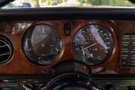 Rolls-Royce Silver Shadow II 17