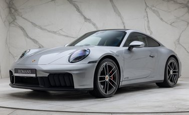 Porsche 911 Carrera GTS (992.2) 1