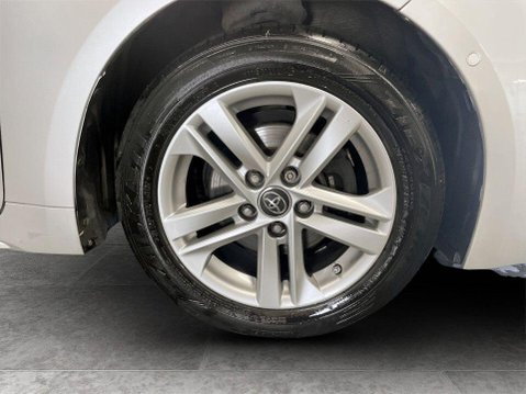 Toyota Corolla 1.8 VVT-h Icon Tech Hatchback 5dr Petrol Hybrid CVT Euro 6 (s/s) (122 ps) 10