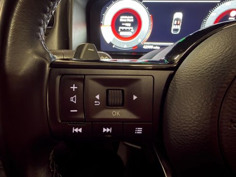 Nissan Qashqai 1.3 DIG-T MHEV N-Connecta XTRON Euro 6 (s/s) 5dr 13