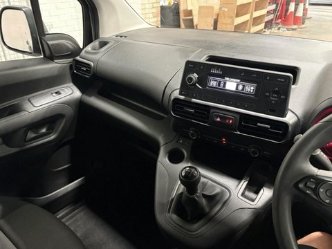Vauxhall Combo L2H1 2300 DYNAMIC 15